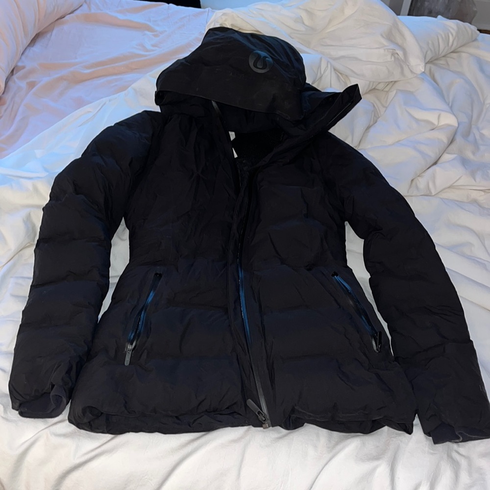 Lululemon puffer jacket